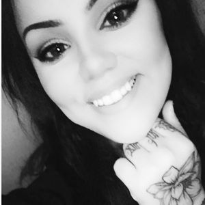 Meet your Posher, Alexandra